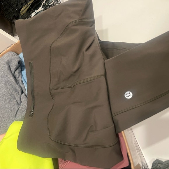 size six olive green lululemon leggings side and waste and pocket - Picture 1 of 4
